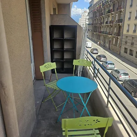 Le Casimir - T2 Renove Avec Balcon - Gare A 5 Min * Grenoble
