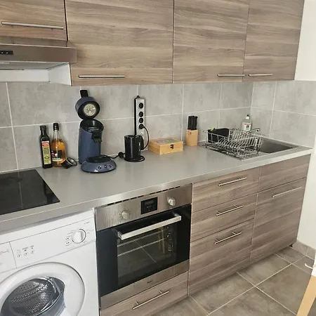 Le Casimir - T2 Renove Avec Balcon - Gare A 5 Min Apartment